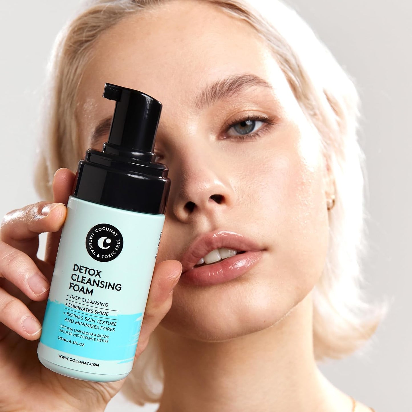 COCUNAT Detox Cleansing Foam 125 ml – Purifying Sulfate‑Free Cleanser for Oily Skin