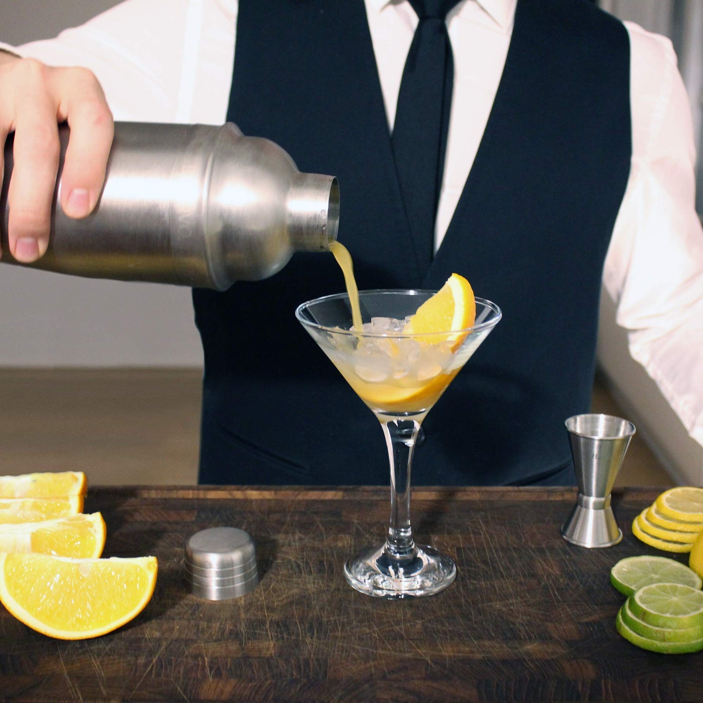 BARVIVO Cocktail Shaker Set 700ml with Jigger & Pourers Stainless Steel