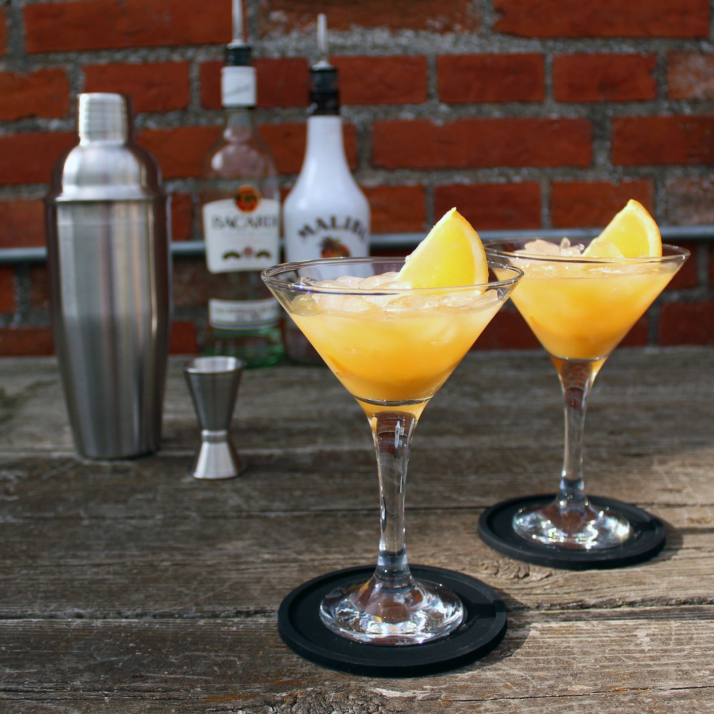 BARVIVO Cocktail Shaker Set 700ml with Jigger & Pourers Stainless Steel