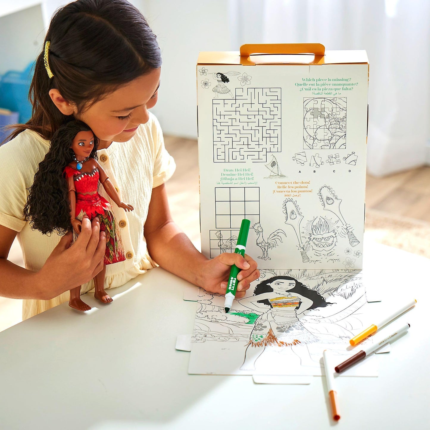 Disney Store Moana Story Doll with Pua 2 Outfits Accessories Play Stage