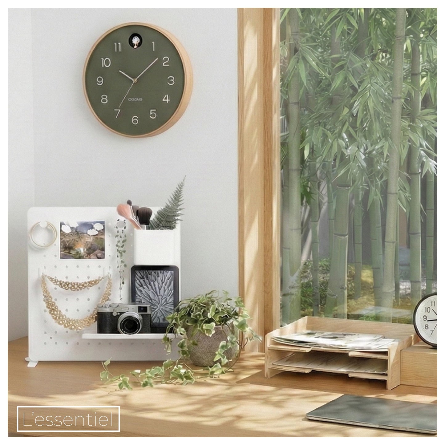 Metal Pegboard Organiser with Accessories – 37 × 37 cm